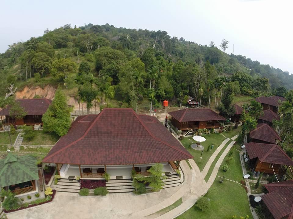 Langkisau Resort Hotel & Restaurant Padang  Buitenkant foto