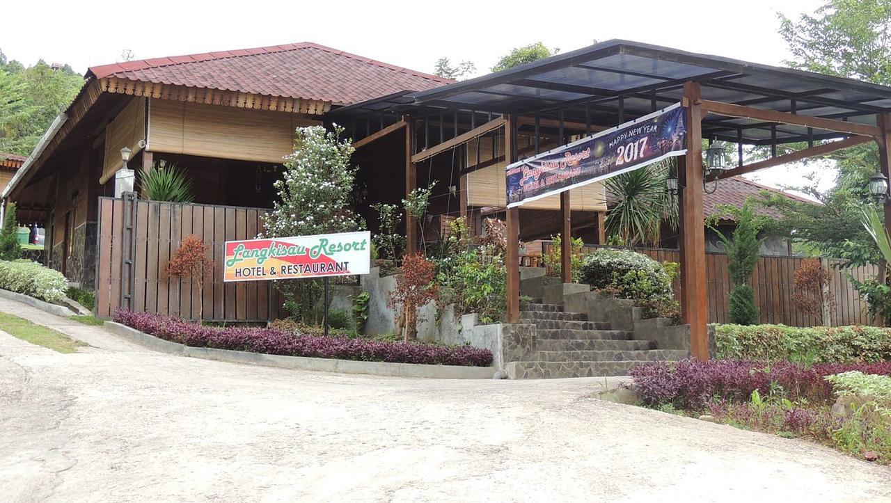 Langkisau Resort Hotel & Restaurant Padang  Buitenkant foto